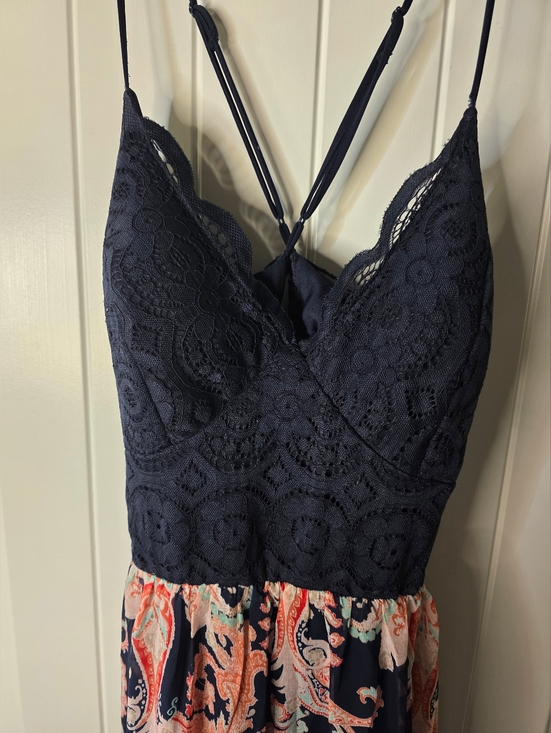 Beautiful Navy Paisley Lace Bodice Maxi Dress With Mini Lining And Sheer Overlay - Picture 6 of 6